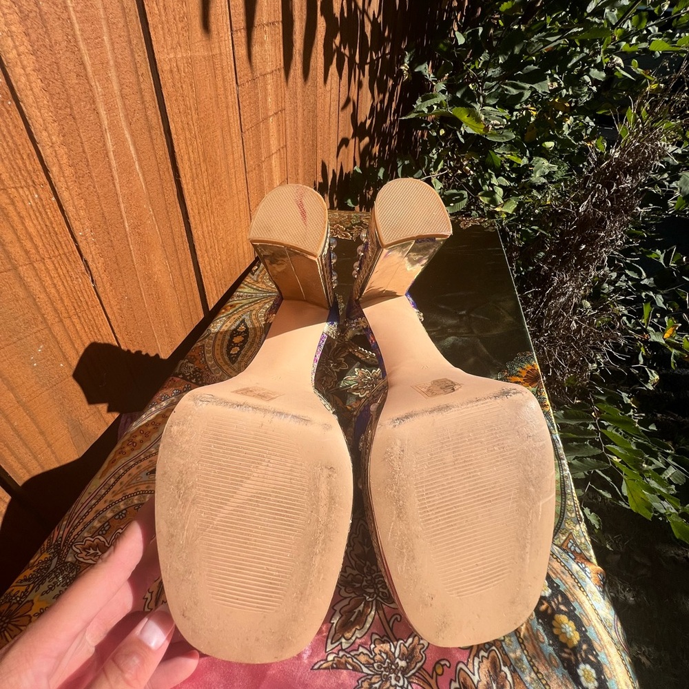 Elegant Pearl-Embellished Women's Platform Heels - Picture 5 of 5